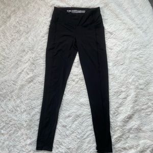 NWOT Victoria’s Secret Knockout Leggings